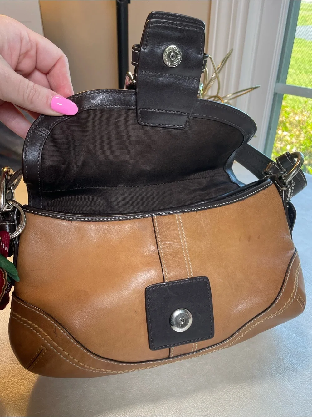 Coach Y2K Brown Duo-Tone Leather Soho  Shoulder Bag 🍓 🍫- F10909